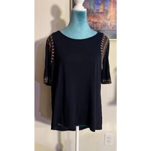 Anthropologie T-shirt, gorgeous sleeve detailing￼